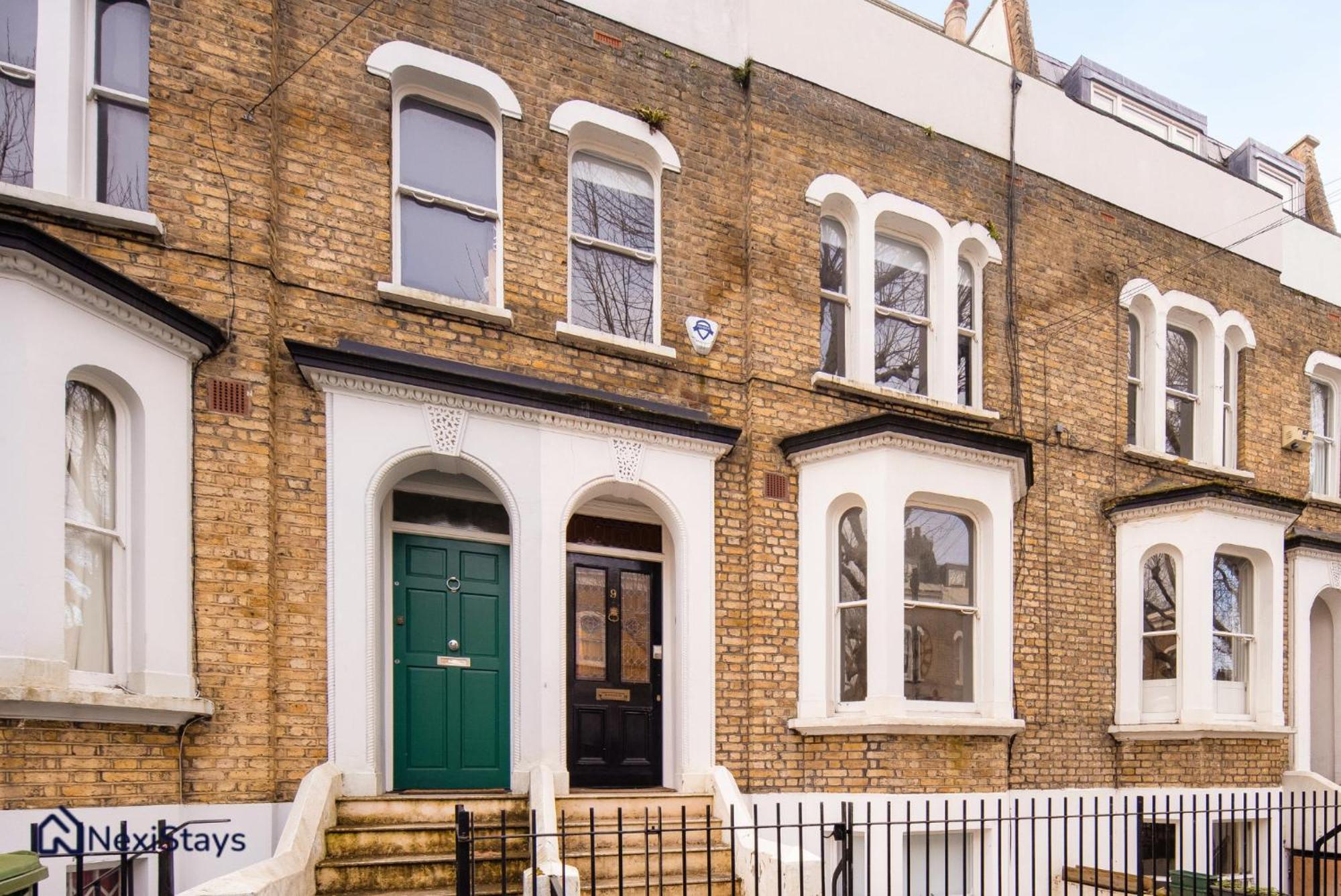 Apartment 10 Mins Walk To The Oval, The Kennington Retreat London
